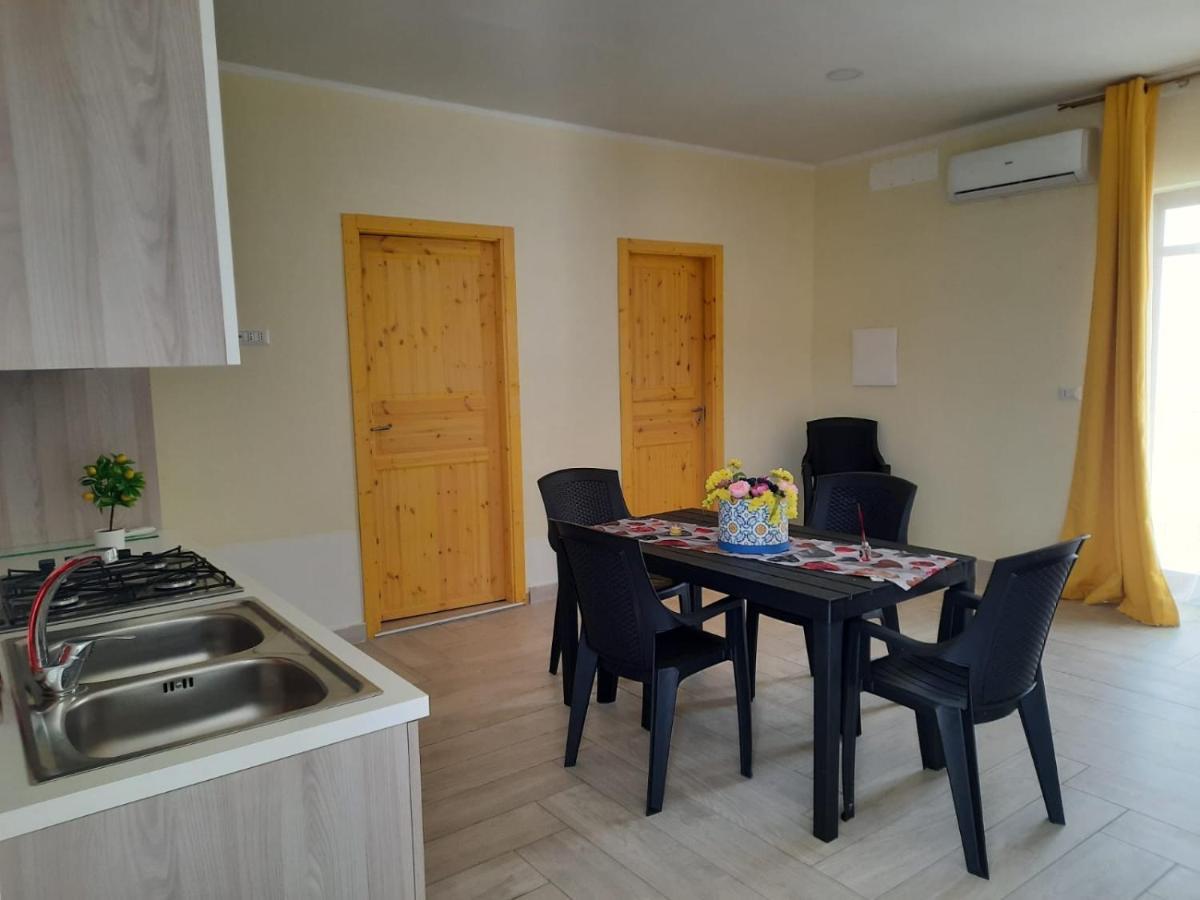 Casa Miriam Apartment Mondragone Bagian luar foto