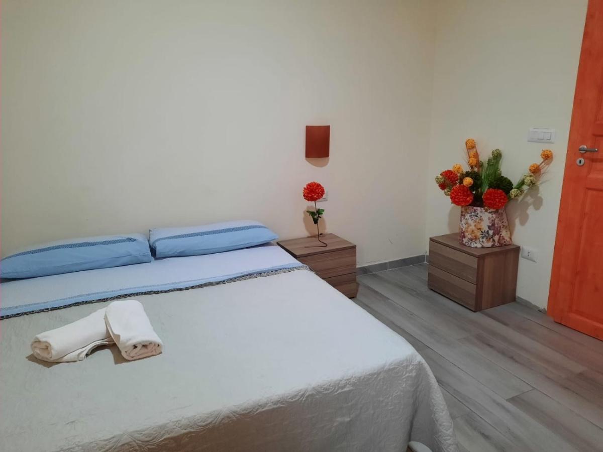 Casa Miriam Apartment Mondragone Bagian luar foto