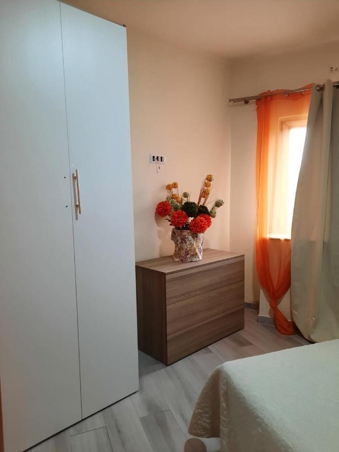 Casa Miriam Apartment Mondragone Bagian luar foto