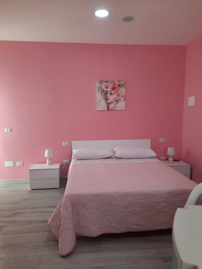 Casa Miriam Apartment Mondragone Bagian luar foto