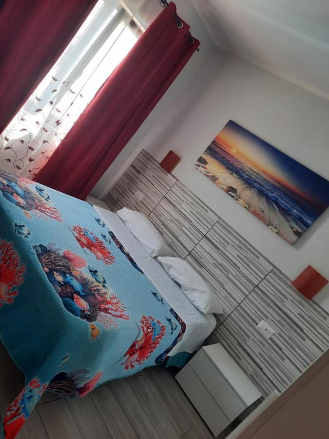 Casa Miriam Apartment Mondragone Bagian luar foto