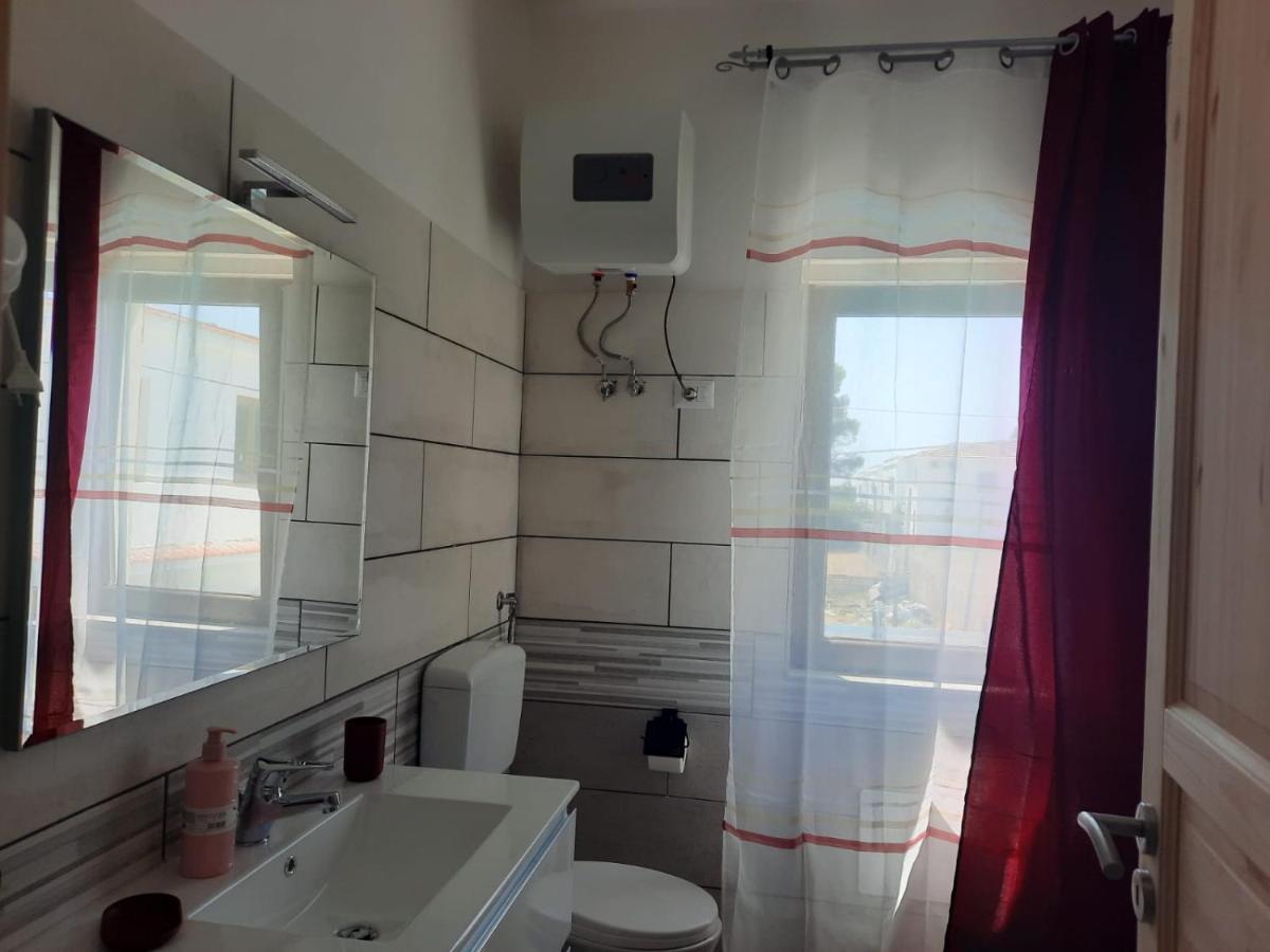 Casa Miriam Apartment Mondragone Bagian luar foto