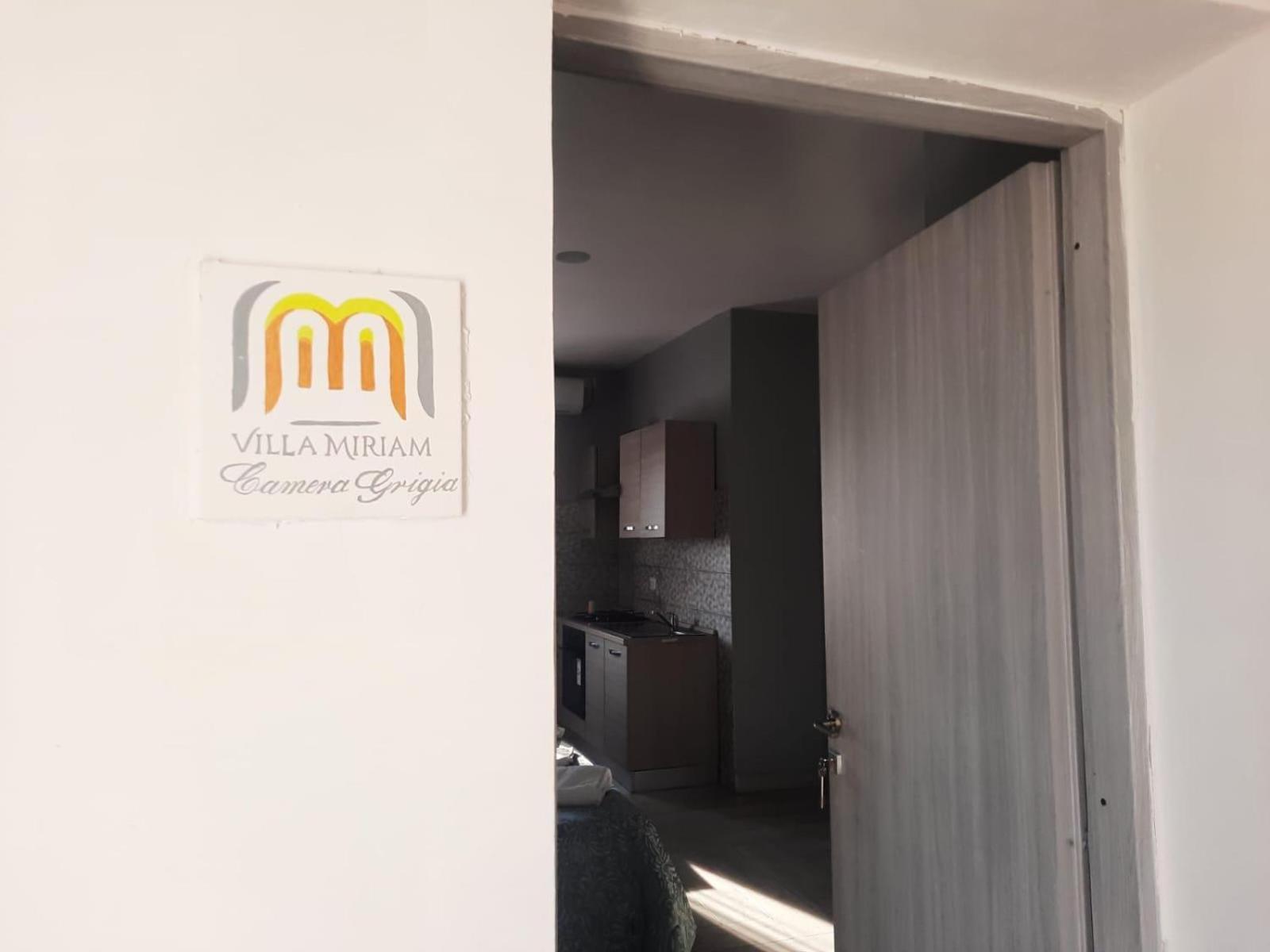 Casa Miriam Apartment Mondragone Bagian luar foto